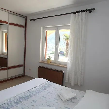 Cres Sucic Apartments Exterior photo