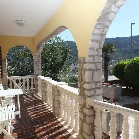 Cres Sucic Apartments Exterior photo
