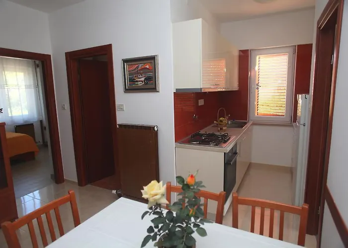 Cres Sucic Apartments