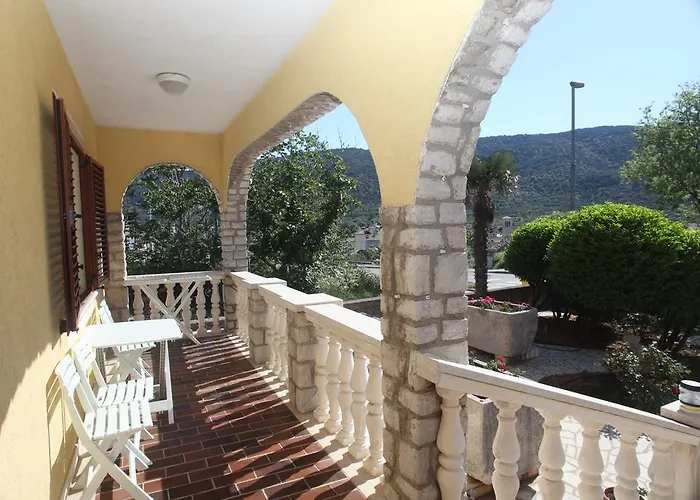 Cres Sucic Apartments